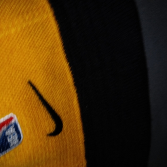 Nike hat - Picture 2 of 3